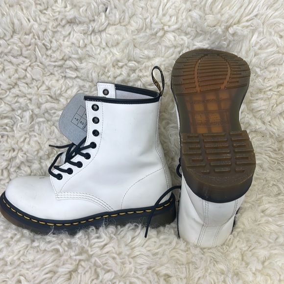 Dr. Martens 1460 8 Eye Leather Lace Up Boots White Women's Size 8 - Picture 5 of 6